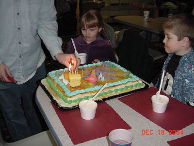 hayley 6th birthday 014.jpg